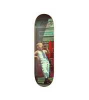 Coke Kid - skate decorativo ilustrado de pared vista 2