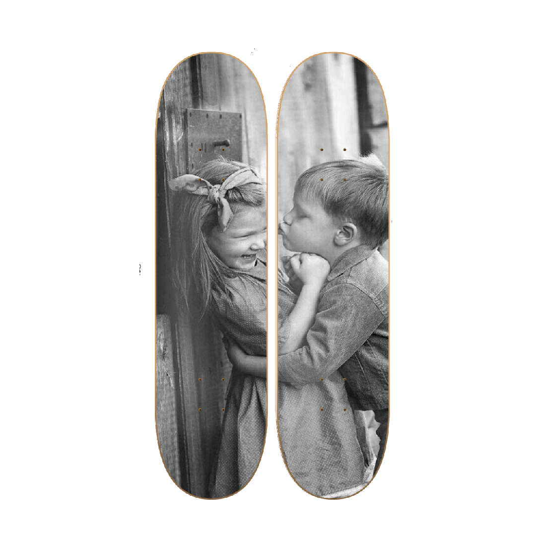 First One - skate decorativo ilustrado de pared vista 2